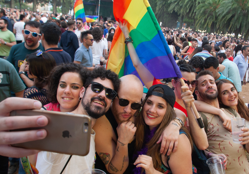 Fiesta de los palomos cojos LGTBI