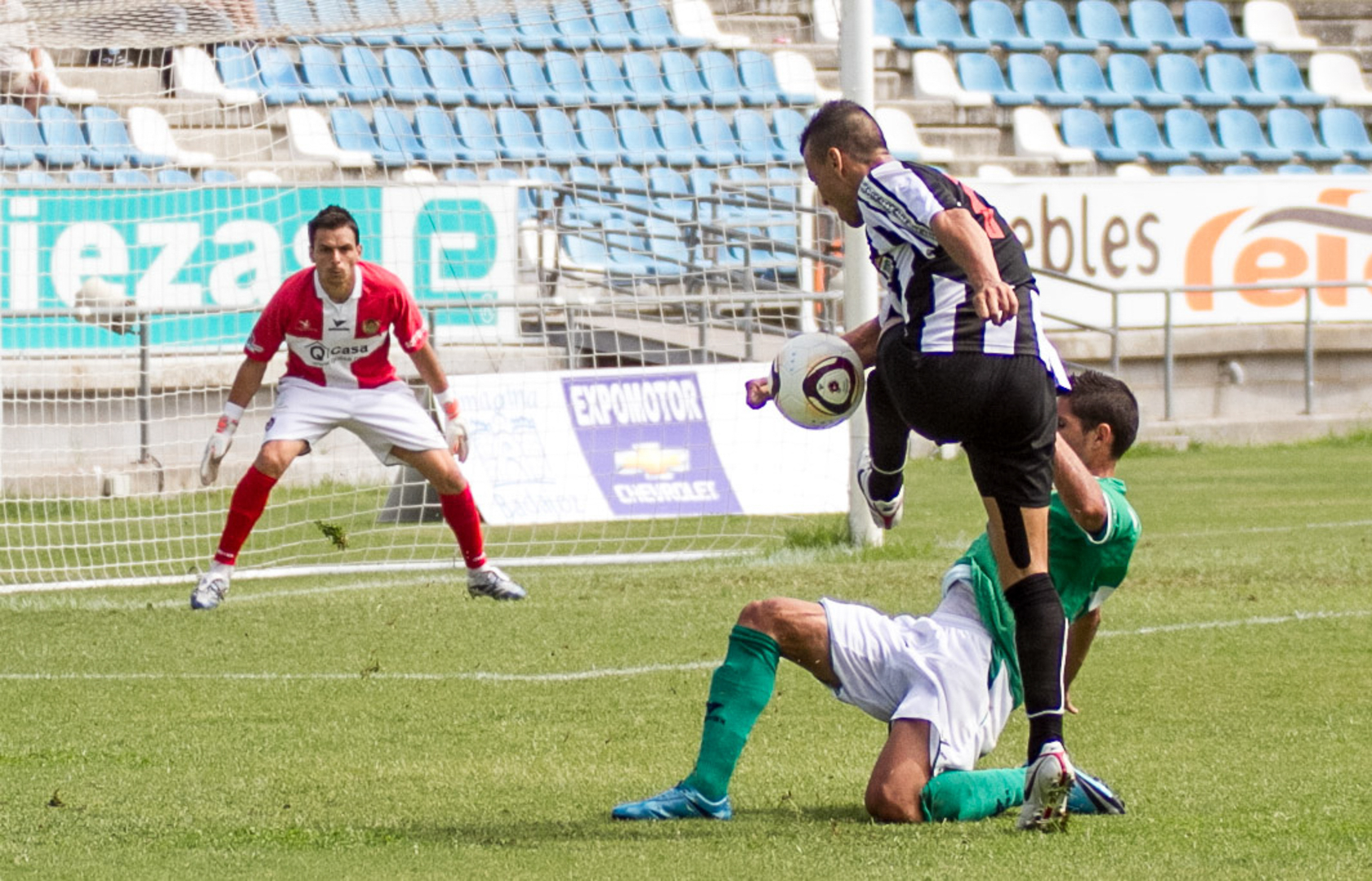 deportes, futbol, cd Badajoz Cacereño
