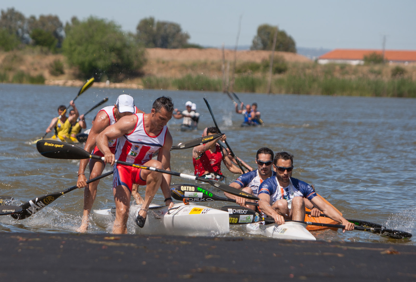 Deportes, piragüismo en el azud del guadiana