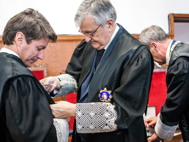 Badajoz, Fiscal general del Estado, Eduardo Torres-Dulce, el acto de imposición de la Cruz de Primera Clase de San Raimundo de Peñafort al fiscal jefe de la Fiscalía Provincial de Badajoz, Antonio Mateos.